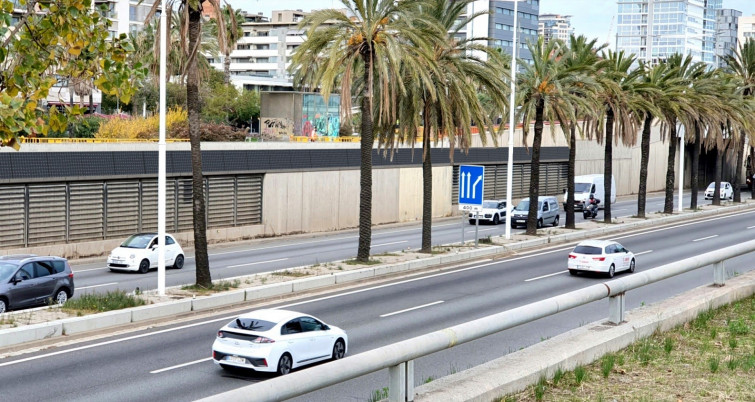 Barcelona inicia l'instal·lació de plaques fotovoltàiques a la Ronda Litoral