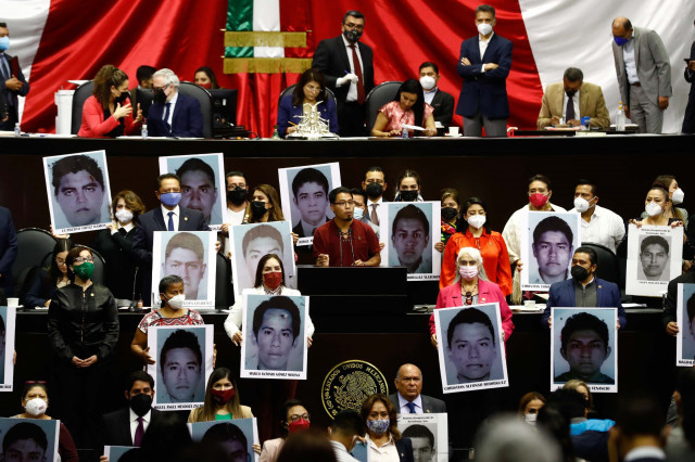 Aturen un dels sospitosos de provocar la desaparició de 43 estudiants d'Ayotzinapa el 2014