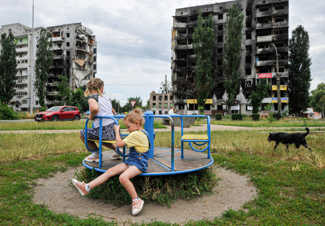 EuropaPress 4563464 july 2022 borodyanka ukraine children play at playground not far from