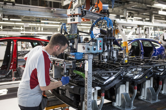 Seat vol fer un ERTO de tres mesos a Martorell per la falta de xips