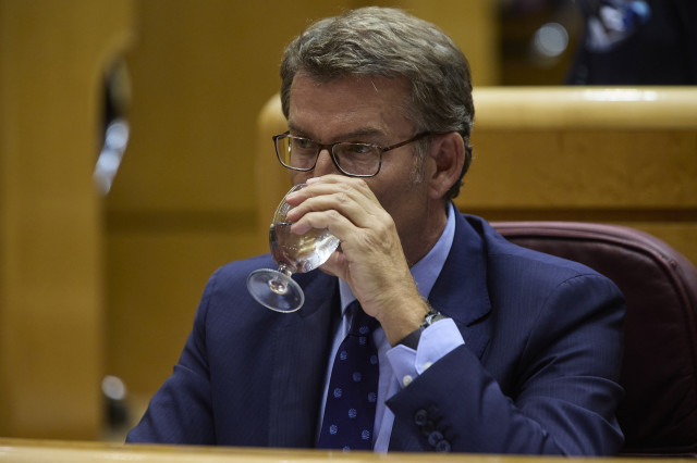 Feijóo ofereix a Sánchez suport per acabar la legislatura si cessa els ministres de Podem