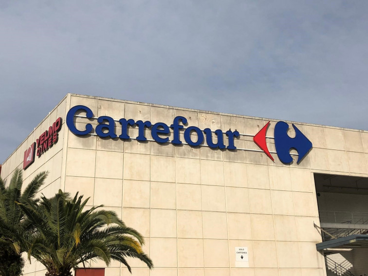 Dos homes agredeixen el Vigilant de Seguretat d'un supermercat i li roben els grillons