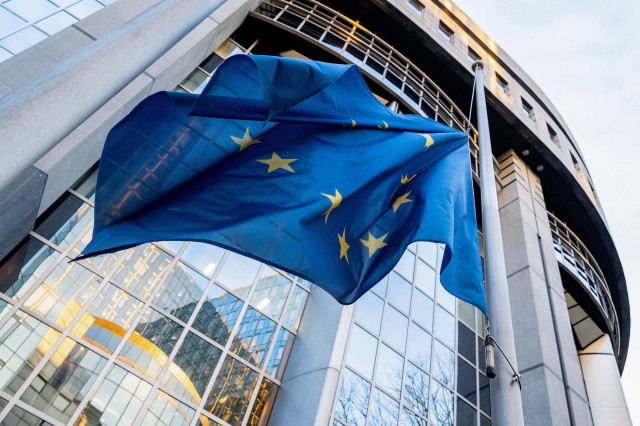 EuropaPress 4186626 handout 11 january 2022 belgium brussels the european flag is at half mast
