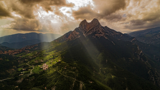 Mor una dona en caure per un barranc a Saldes mentre pujava al Pedraforca