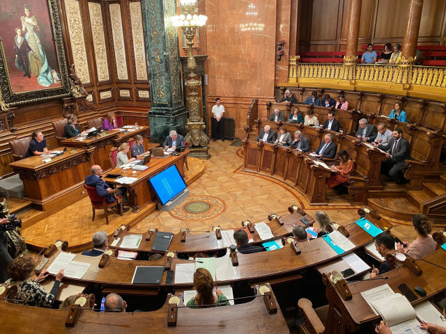 EuropaPress 4714490 pleno ayuntamiento barcelona