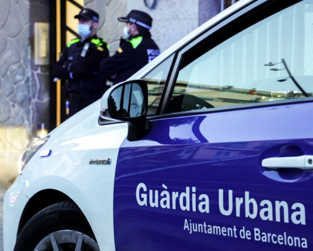 Els Mossos detenen tres homes per una agressió amb arma blanca a l'avinguda Meridiana