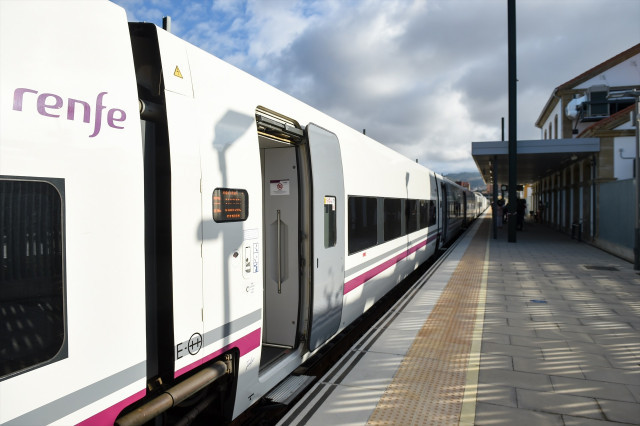 Renfe executarà l'opció de compra de 101 trens de Rodalies i Mitja Distància abans de finalitzar 2022