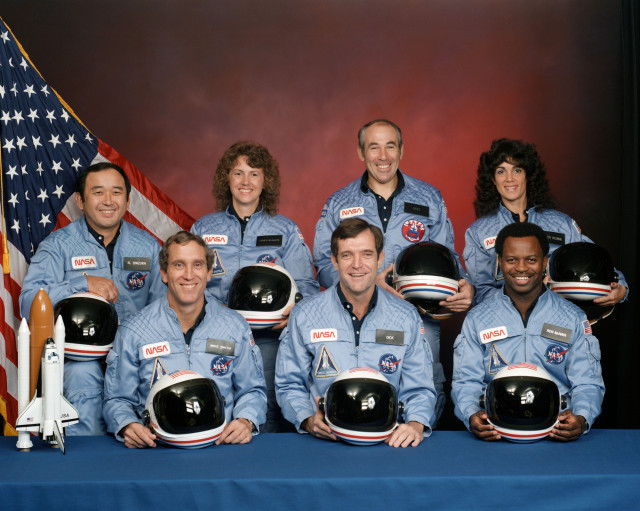 Challenger flight 51l crew
