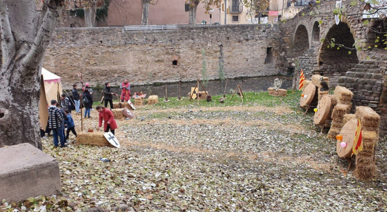 FOTOREPORTATGE. Vic es transforma en un poblat medieval fins a l'11 de desembre