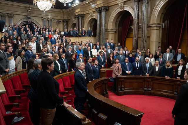 EuropaPress 4867083 pleno solemne parlament conmemorar 90 anos institucion martes 13 diciembre