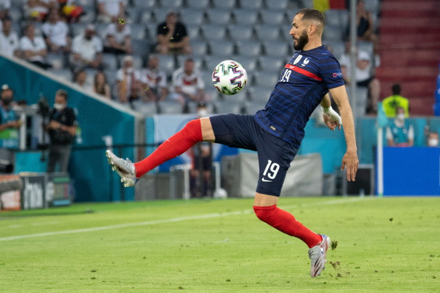 Catalunyapressbenzema2