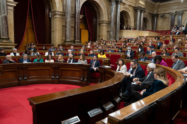 El Parlament demana que el Govern retiri el monument franquista de Tortosa