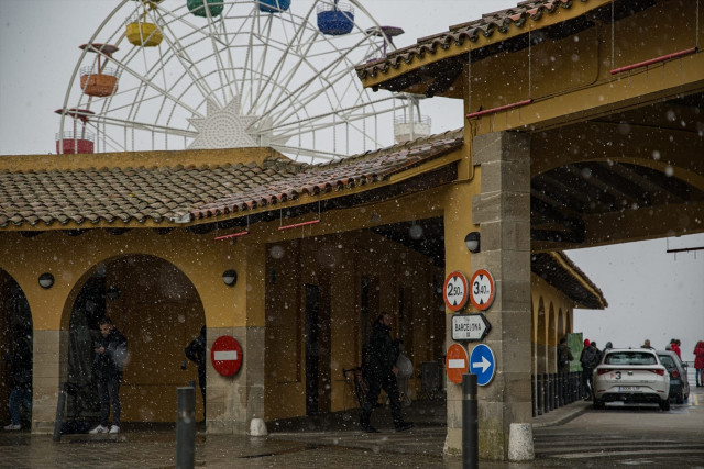 EuropaPress 4943499 copos nieve caen montana tibidabo barcelona martes 24 enero 2023