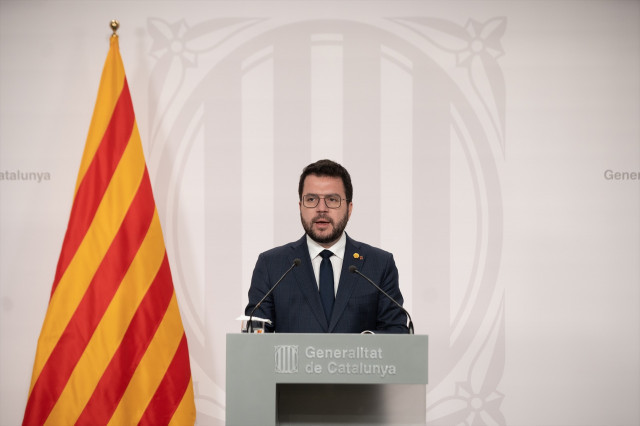 EuropaPress 4947938 presidente generalitat pere aragones comparece palau generalitat 26 enero