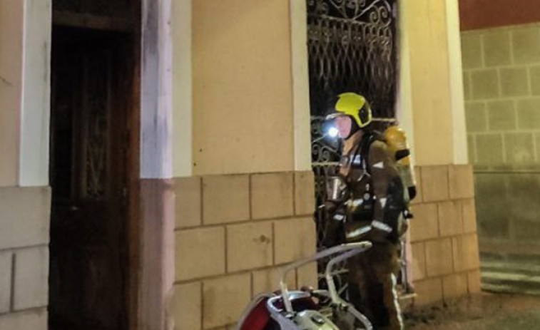 Mor un home gran a l'incendi d'una casa a Sax