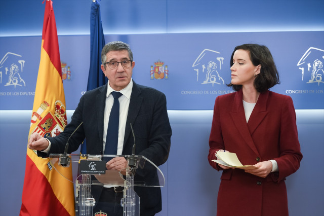 EuropaPress 4969633 portavoz psoe congreso diputados patxi lopez secretaria igualdad comision