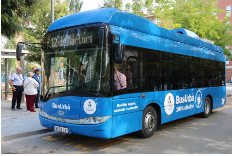 14 municipis catalans continuen permetent els patinents elèctrics al seu bus urbà