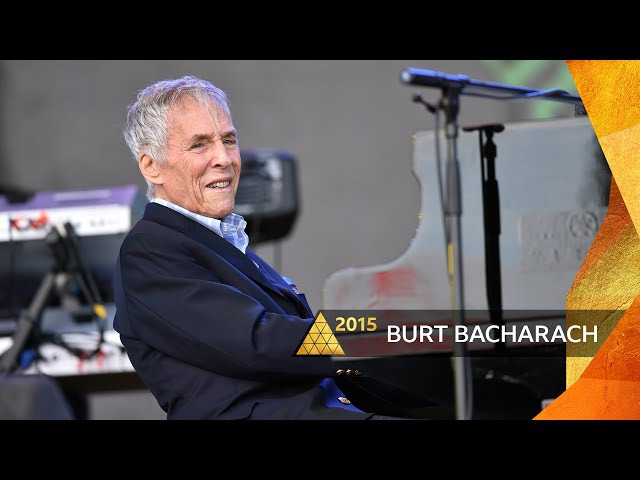 Burt Bacharach - Raindrops Keep Fallin' On My Head (Glastonbury 2015)