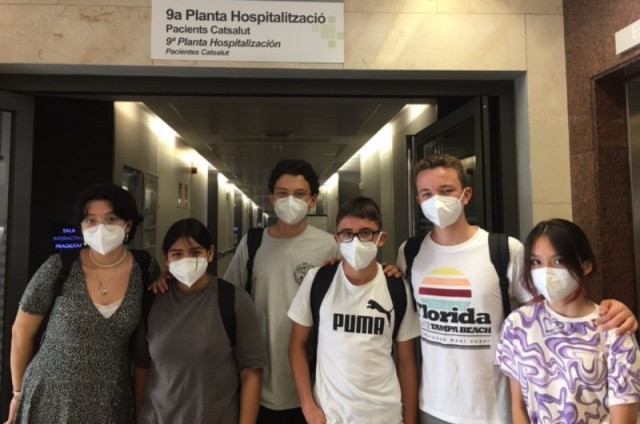 Xerrem, un programa de voluntariat intergeneracional de l'Hospital Universitari Sagrat Cor