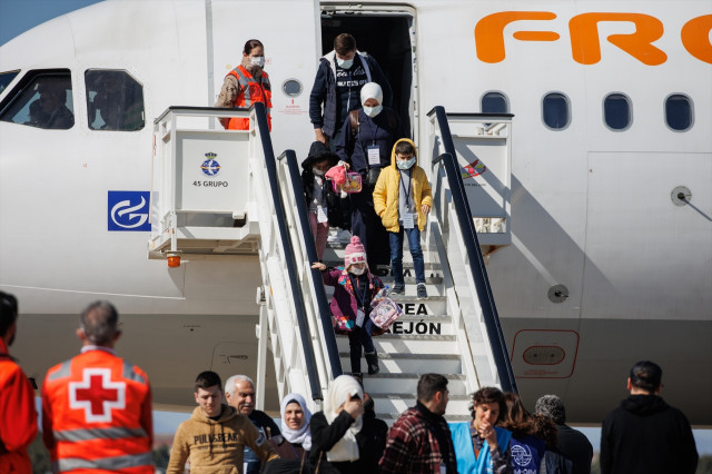 EuropaPress 5030736 varios refugiados sirios ninos proveniente turquia afectados terremoto
