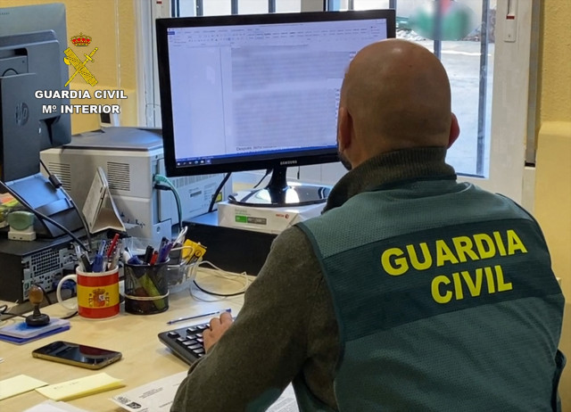 Envien a la presó un cuidador d'un ancià que es va gastar més d'11.000 euros després de morir