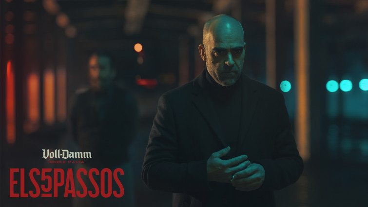 Luis Tosar i Luis Zahera busquen la canya perfecta a la nova campanya de Voll-Damm