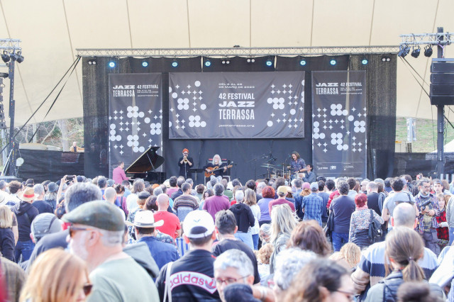 30.000 persones acudeixen al 'Pícnic Jazz' de Terrassa després de tres anys sense celebrar-se