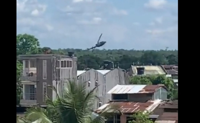 VÍDEO: Moren quatre persones després que un helicòpter perdés el control i s'estavellés a Colòmbia