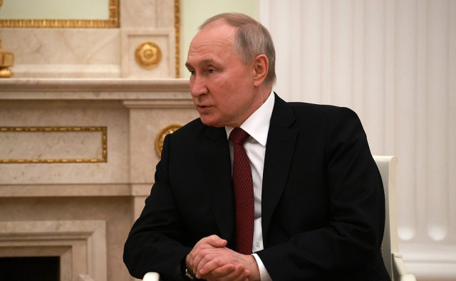Rússia respon a l'ordre d'arrest contra Putin amenaçant de llançar un míssil contra el tribunal de l'Haia