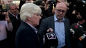 Mossos de paisà detenen Clara Ponsatí després d'abandonar el Col·legi de Periodistes a Barcelona