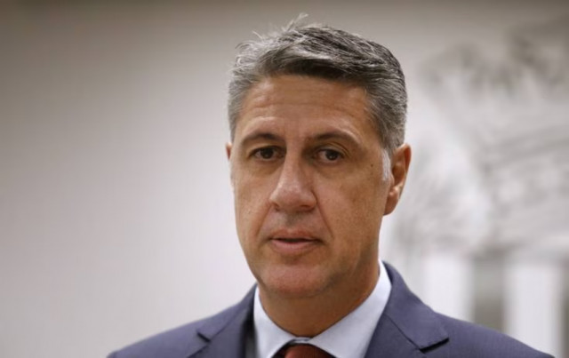 Multen Xavier García Albiol per demanar el vot abans de l'inici de la campanya electoral
