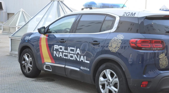 Arrestada una dona per agredir les treballadores de la botiga de roba on volia robar