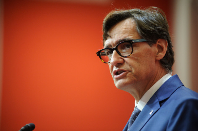Salvador Illa denuncia campanya de desqualificacions contra Pedro Sánchez i Carles Puigdemont l'acusa de victimisme