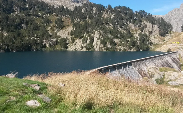 EuropaPress 5397407 embalse situado dos mil metros altitud termino municipal naut aran lleida