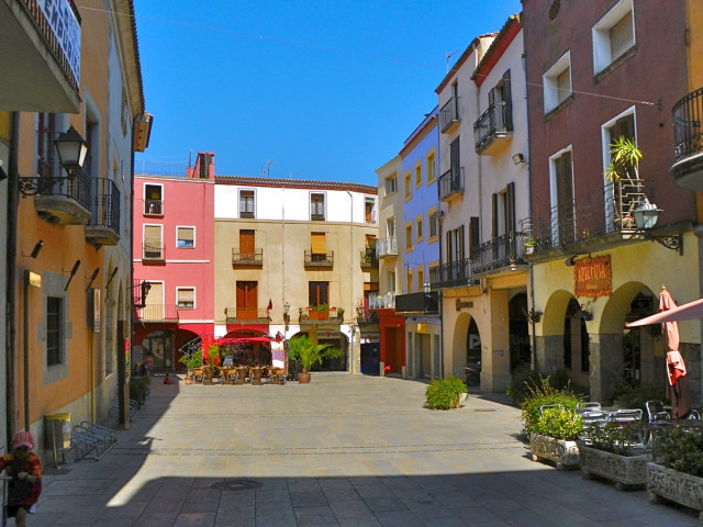 Castell dEmpries plaa dels Homes  panoramio