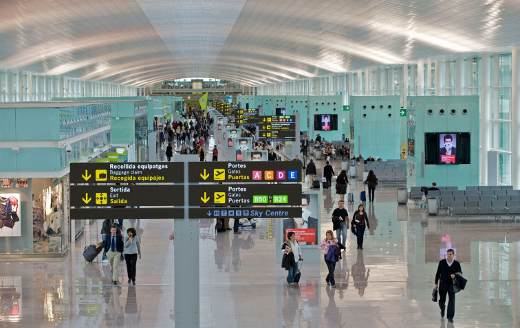 Més de 3,6 milions de passatgers passen per Barcelona-el Prat a l'abril