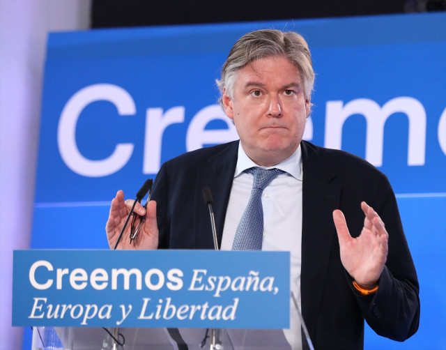 EuropaPress 3830201 eurodiputado secretario general ppe antonio lopez isturiz interviene curso