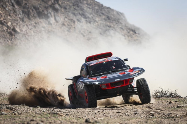 EuropaPress 5699397 piloto espanol carlos sainz audi rally dakar 2024