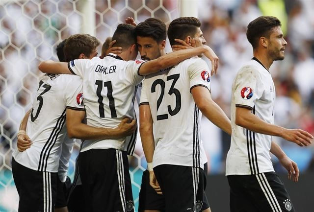 Alemania 1 1