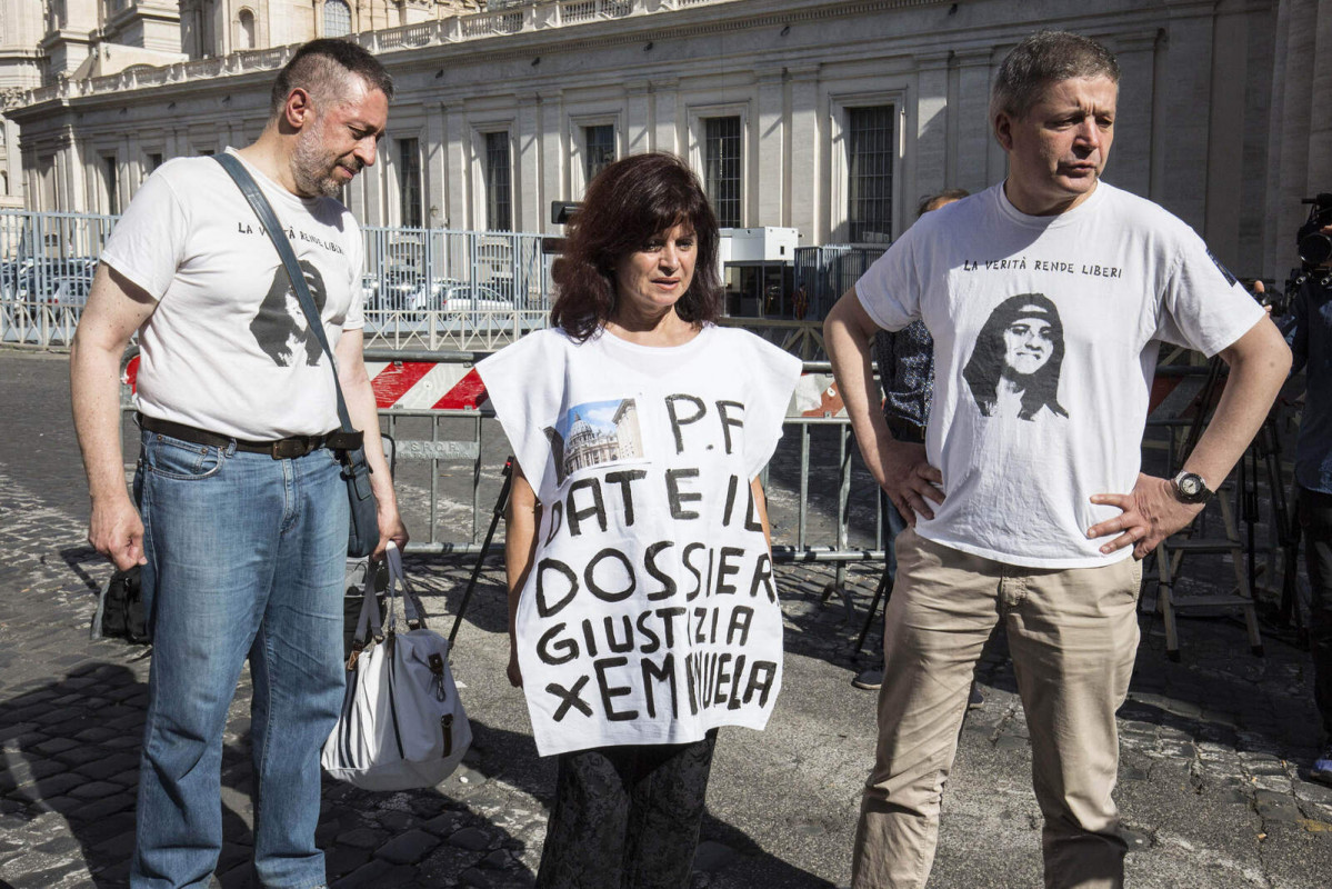 Europapress 2264209 11 july 2019 italy rome supporters of the orlandi family stand near vatican 1600 1067
