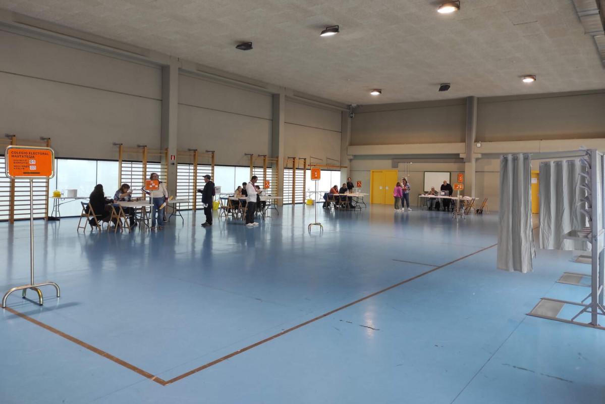 Europapress 6020703 instituto berriozar centros votacion elecciones europeas junio 1600 1067