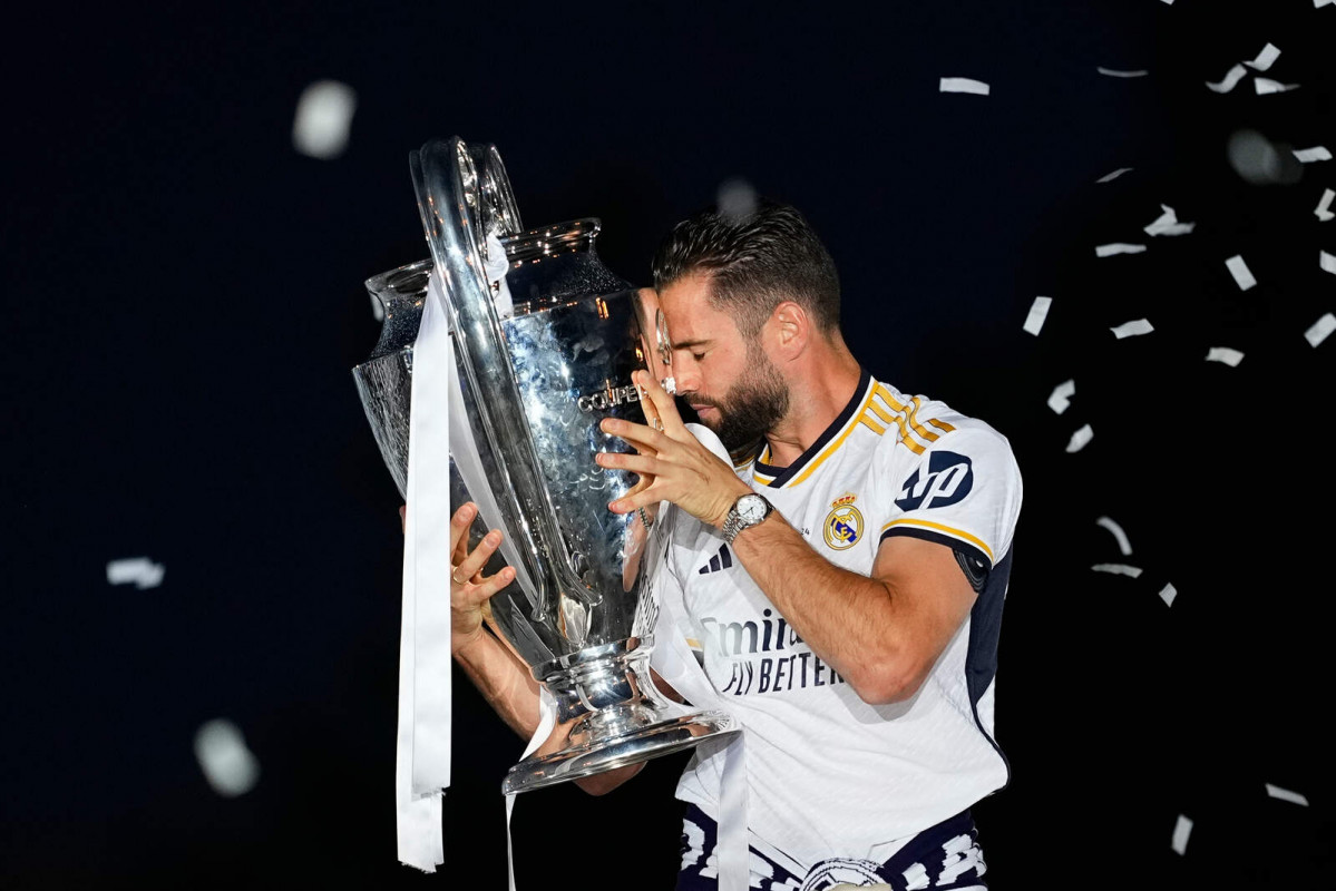Europapress 6004827 nacho fernandez of real madrid celebrates on top of the fountain with the 1600 1067
