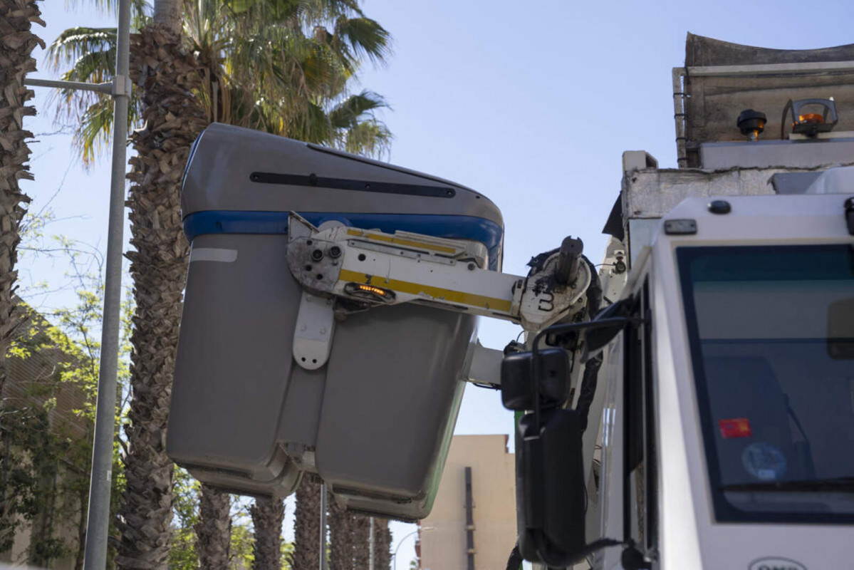 Europapress 5901441 barcelona inicia cambio contenedores incrementa 30 capacidad recogida 1600 1067