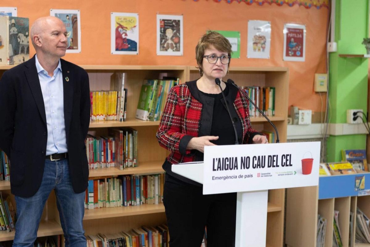 Europapress 5763135 consellera anna simo viernes visita escuela santa coloma gramenet barcelona 1600 1067