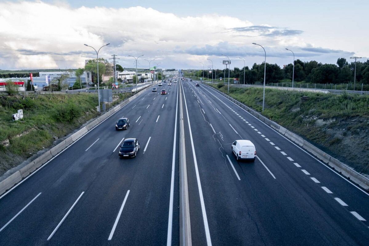 Europapress 5858121 varios vehiculos carretera a 4 operacion retorno semana santa 31 marzo 2024 1600 1067