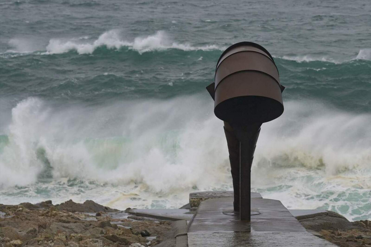 Europapress 5778783 olas frente meteorologico 23 febrero 2024 coruna galicia espana agencia 1600 1067