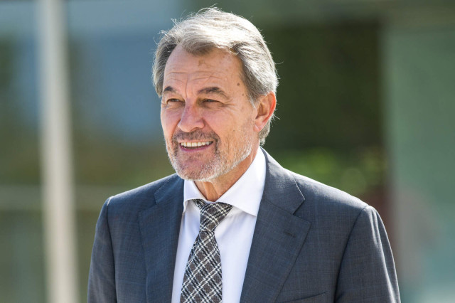 Europapress 5236540 expresidente generalitat cataluna artur mas atiende medios salida capilla 1600 1