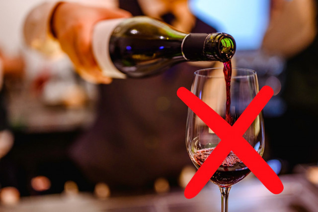 Un estudi revela que beure alcohol amb moderació no allarga la vida