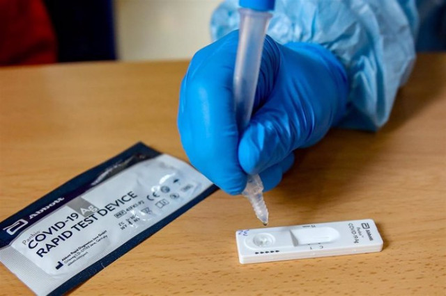 Es dispara la venda de tests de Covid a les farmàcies espanyoles
