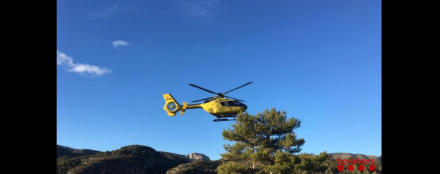EuropaPress 2563163 helicoptero bombers generalitat localiza cuerpo vida